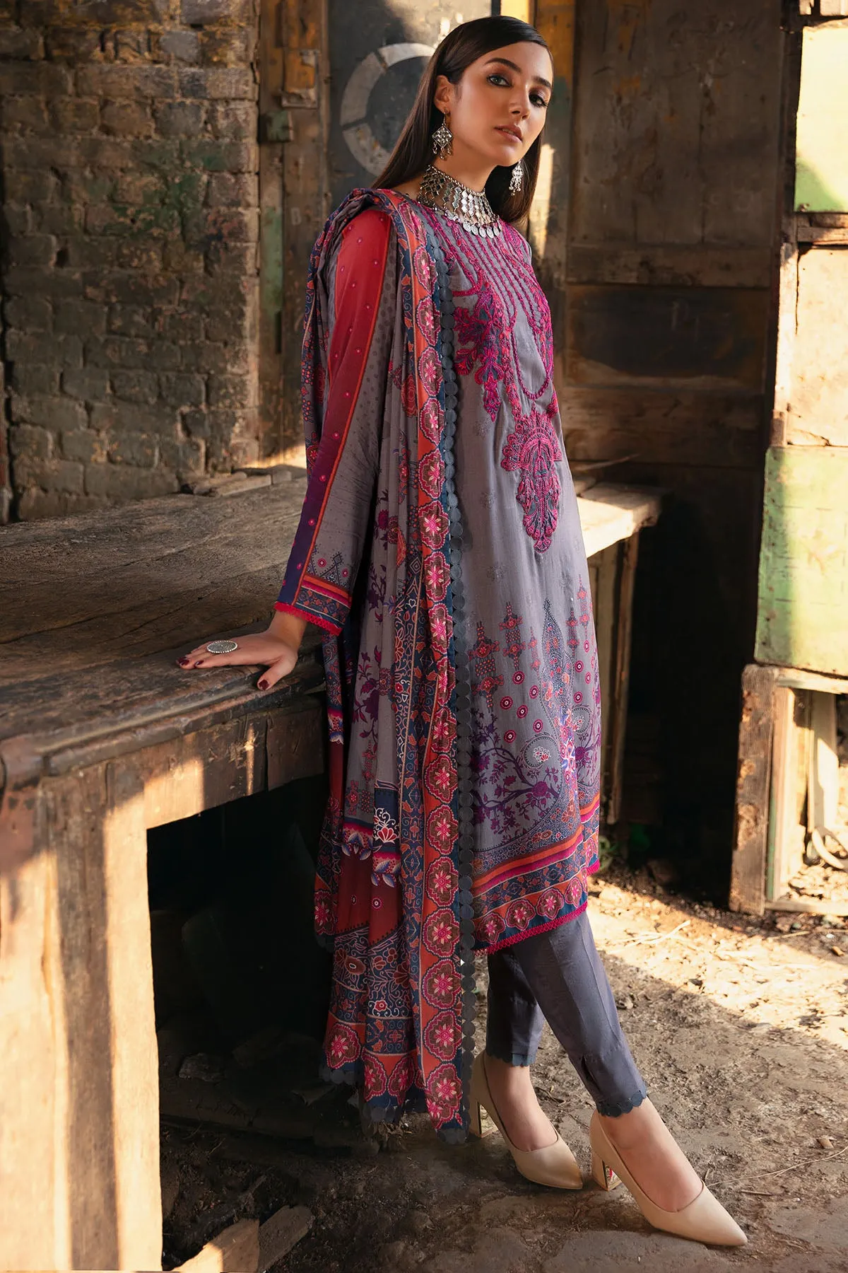 3079-DAZZLING DIGITAL PRINTED LINEN UNSTITCHED