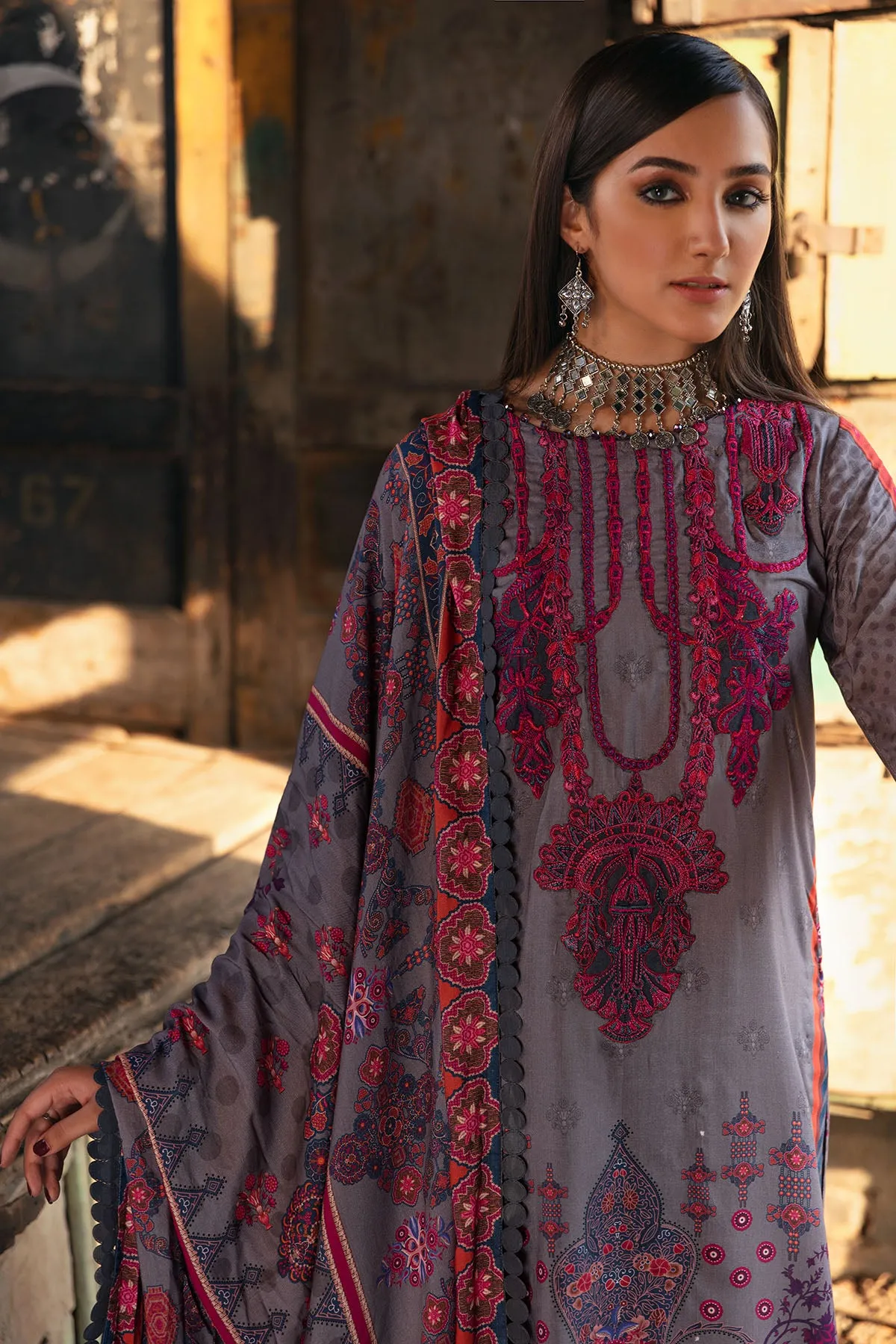 3079-DAZZLING DIGITAL PRINTED LINEN UNSTITCHED