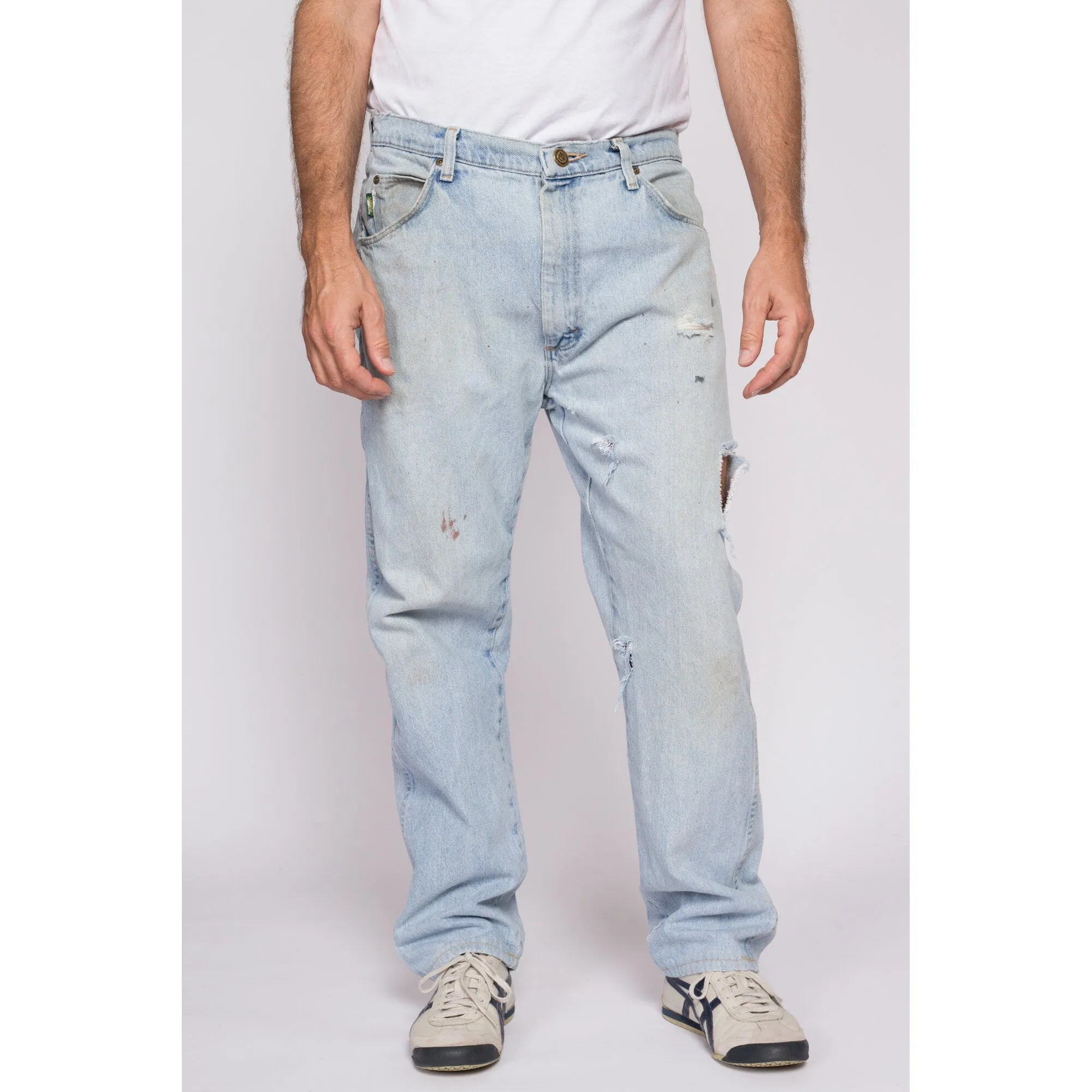 90s Distressed Light Wash Cabela's Jeans - 36x32