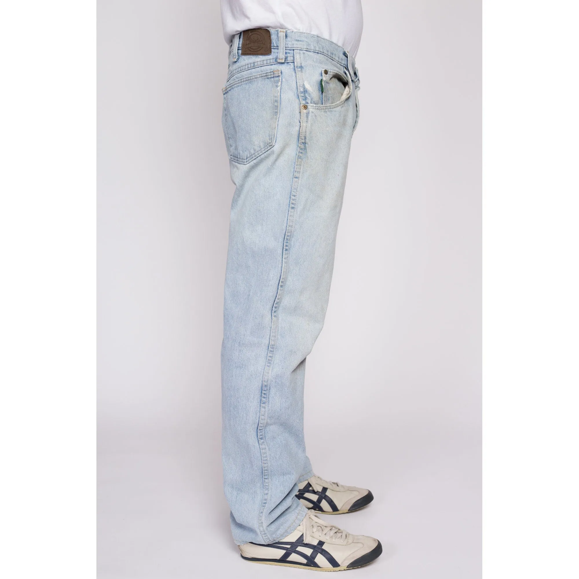 90s Distressed Light Wash Cabela's Jeans - 36x32