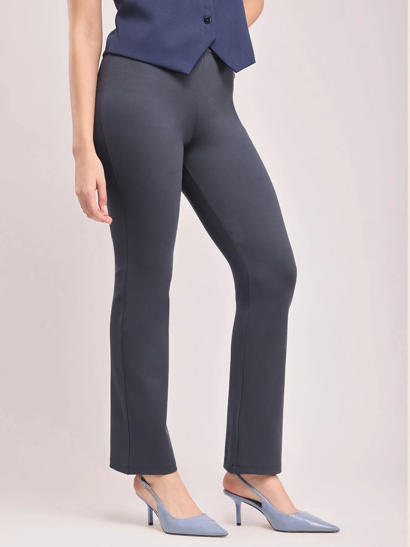 LivIn Bootcut Pants - Dark Grey