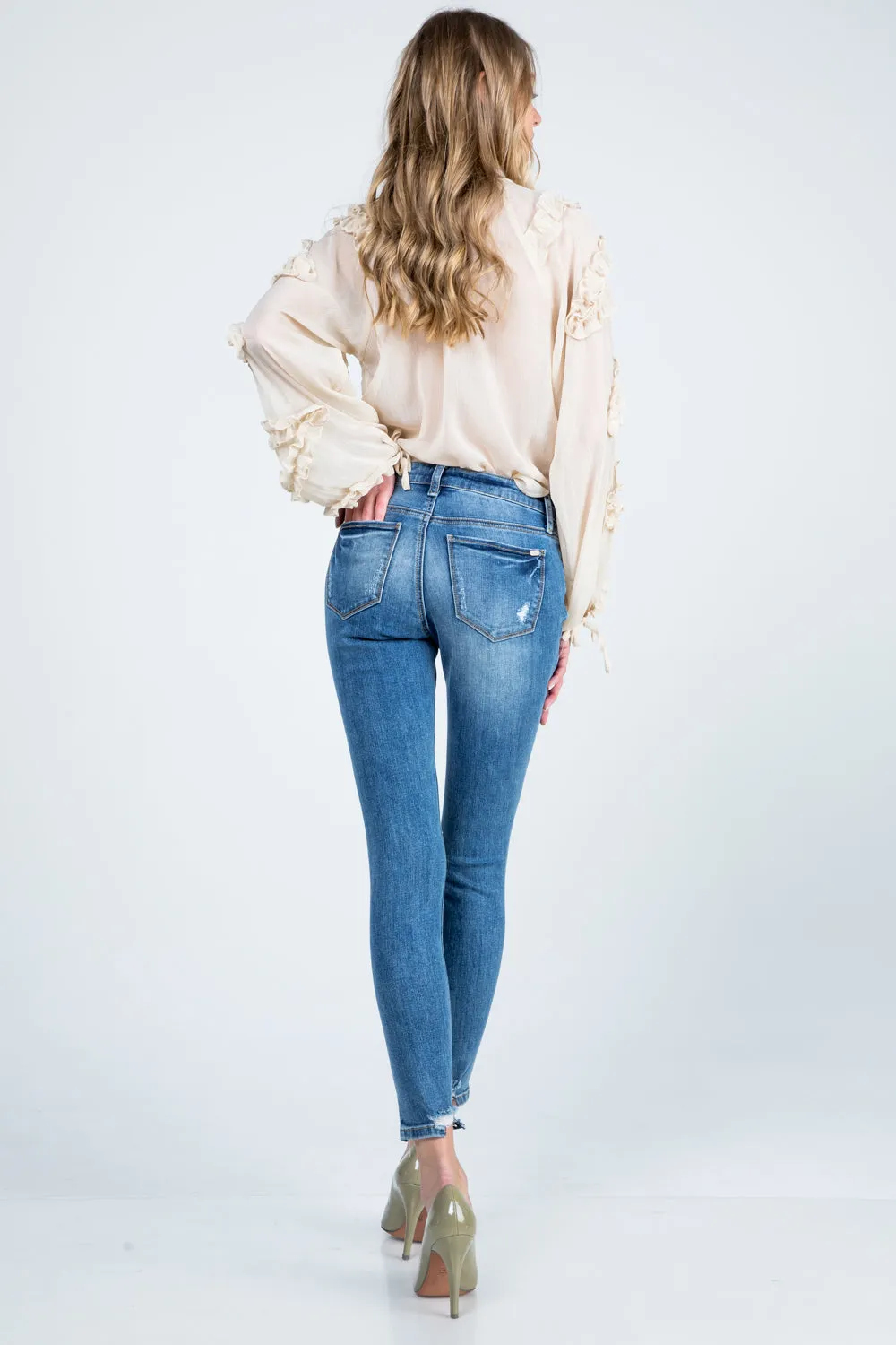 *MILA DISTRESSED MID RISE SKINNY JEANS