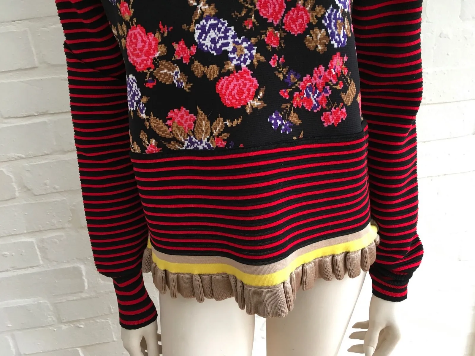 MSGM Milano 2017 Striped floral ruffled-hem sweater jumper top Sz XS Ladies