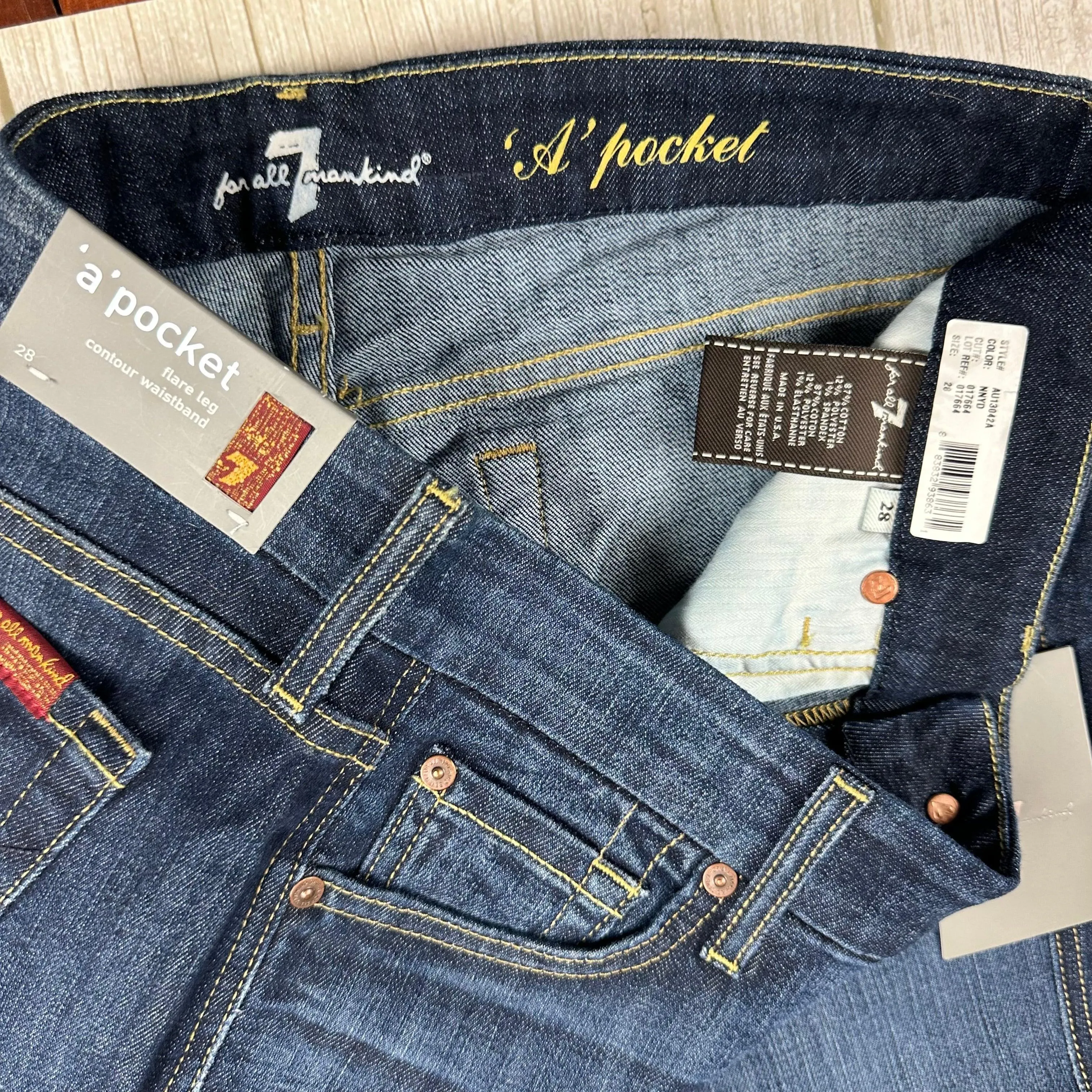 NWT- 7 for all Mankind 'A Pocket' Flare Leg Jeans Size- 28