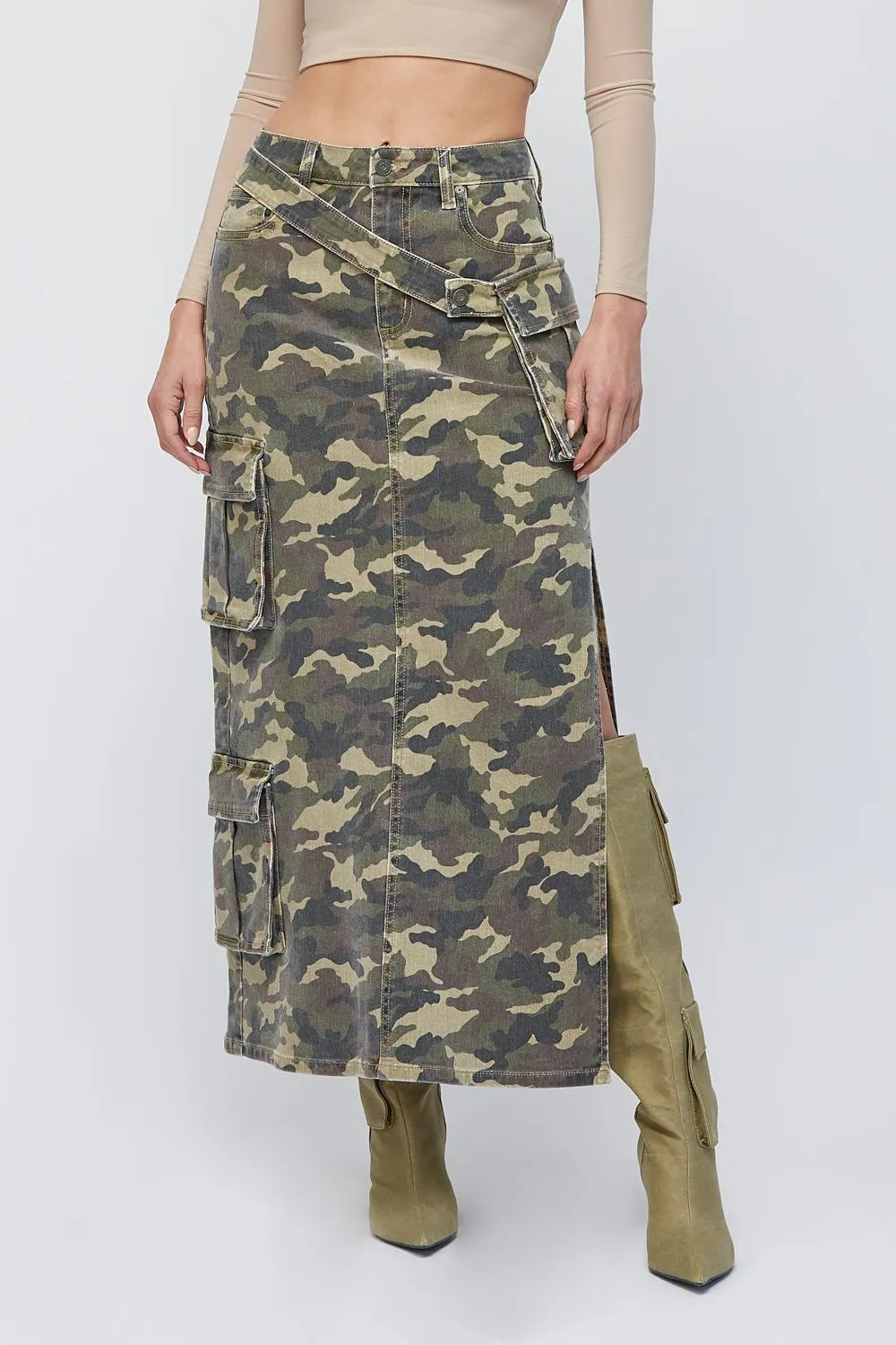 [Peyton] Pocket Belted Camo Skirt