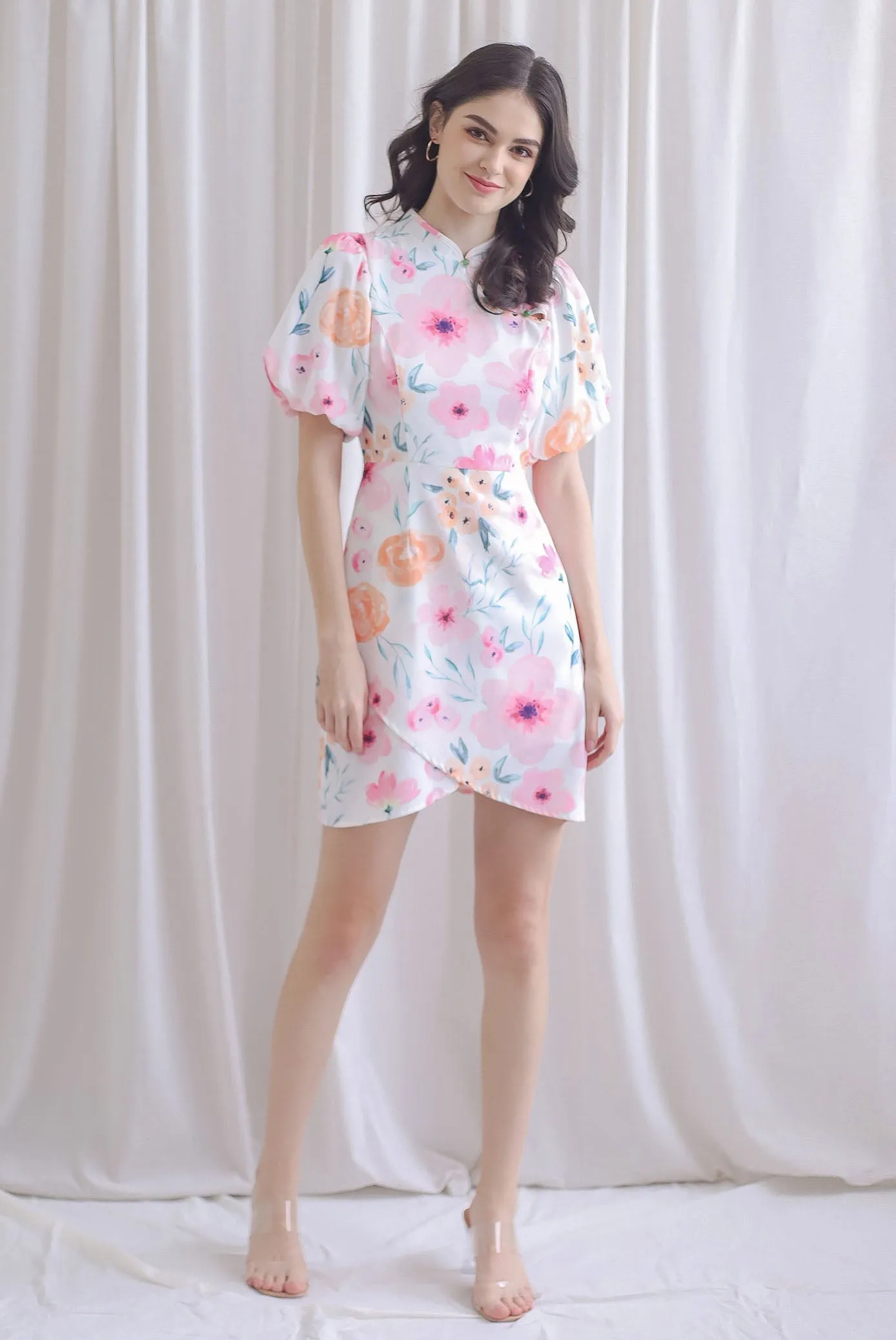 Posey Overlap Oriental Cheongsam Dress In White Floral