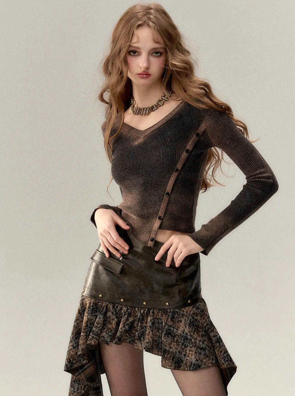 Short Slim V-Neck Button Asymmetrical Osh Top